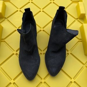 Dolce vita mesh booties